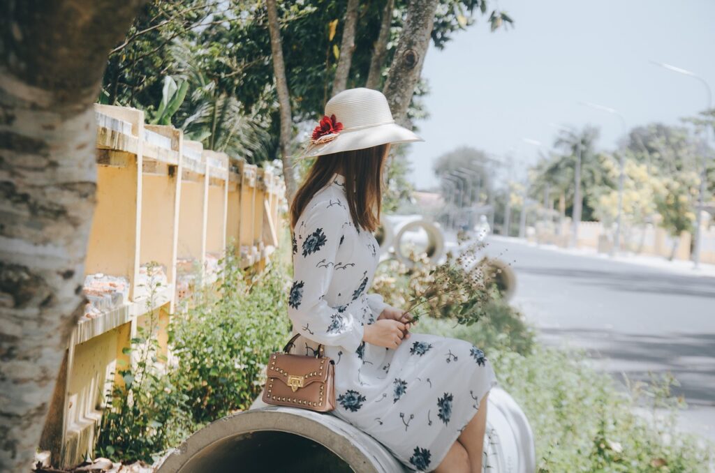 Stay Ahead of the Fashion Curve with the Latest Women’s Trends
